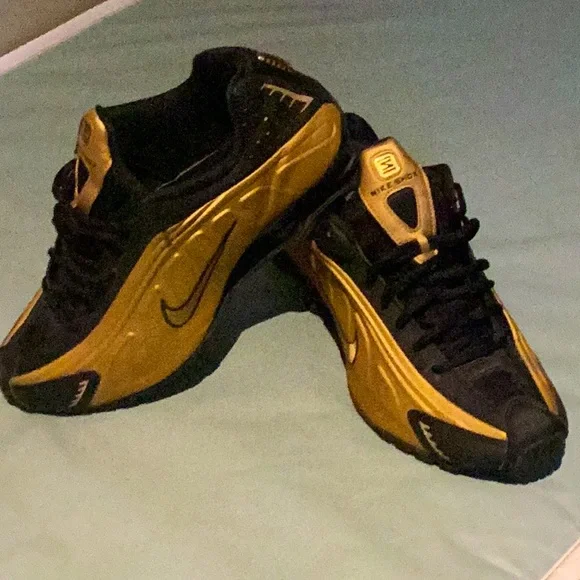 Nike Shox ブラック/ゴールド ナイキ ショックス TLX ミッド SP ブラック/ブラック-メタリック